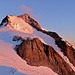 Der Piz Bernina mit den ersten Sonnenstrahlen