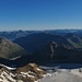 Panorama vom Spinasgrat. Der Piz Bernina trägt eine Mütze
