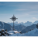 Brünstlkreuz vor Karwendel; nicht Zoom aber Crop