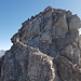 Gipfelaufbau Sattelkarspitze. <br />Je nach Routenwahl II+ / III-<br />Kann rechts auch leichter umgangen werden