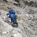 Abstieg über den Normalweg - Tiefblick in die Abstiegsrinne