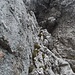 Blick vom 1. Stand in die 2. Länge: Kamin und eine furchteinflößende Überhangstelle - lässt sich bekanntlich in Kaminen gut lösen durch rausspreizen.