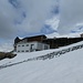 ... zur Bergstation - im Schnee, und mit den erhofften Aufhellungen