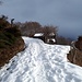 <b>La pista è ancora illuminata da un piacevole sole, ma da nord avanzano dei nuvoloni grigi, che non promettono nulla di buono. </b>