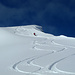 D. geniesst den Pulverschnee.