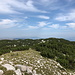 Trinača - Blick auf die wellige Landschaft etwa nordwestlich des Gipfels.