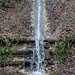 Ein kleiner Wasserfall.