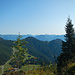 Am Horizont gesellt sich das Bregenzerwaldgebirge zum Lechquellengebirge hinzu