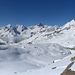 <a href="https://f.hikr.org/files/3313260.jpg" target="_blank">Panorama vergrössern</a>

Matterhorn (4478m) Dent Blanche (4357m), Ober Gabelhorn (4063m), Zinalrothorn (4221m) direkt davor das Unterrothorn (3103m) mit der Bergstation, Schalihorn (3975m), ganz knapp das Weisshorn (4506m) links vom Oberrothorn (3413m) und rechts das Fluehorn (3313m). 
Aus der Gegend südöstlich vom Haupt am Findelgletscher.

Ganz rechts am Rand sieht man ein Teil meiner Aufstiegsspur