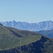 Zoomaufnahme Richtung Julische Alpen: auf dem Montasch (ganz rechts) war ich mal in den Neunzigern.