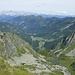 Blick ins Forstautal; im Hintergrund Dachsteingebirge
