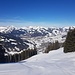 Zeit für den Abstieg, fast immer mit Blick auf Gstaad.