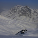 Gipfelaussicht vom Bärenhorn (2929m) ins oberste Safiental über das das Bruschghorn (3056m) thront.<br /><br />Das Bruschghorn war im Spätherbst 2014 eine wunderschöne Schneeschuhtour gewesen: <br />[https://www.hikr.org/tour/post88447.html]