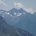 Zoomaufnahme zu den südlichsten Dreitausendern der Walliser Alpen