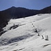 Monte Palagia 1549 mt visto da Alpe Lierna 1250 mt. La Bocchetta di Lierna 1350 mt ora è ben evidente. 