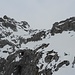 Danach geht es im steilen Gemschtobel auf dem gut gefrorenem Schnee hoch ...