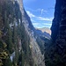 Blick aus der Scharte das Oberurner Täli hinauf. Links die Mariawand.