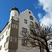Mittelalterliche Architektur - Österreichisches Schlösschen neben dem höchsten Münsterturm am Bodensee