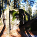 Nette Felsen am Weg