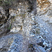 Sentier Esch - Riedbodo franchissant la falaise de Driescht.<br /><br />Comme un petit air de Gemmi.