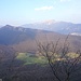 Am Poncione d'Arzo Ostgrat beim Strommasten hat man einen guten Ausblick auf den Monte San Giorrgio und den Monte Generoso