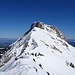 weiter über den Grat zum Skidepot auf der Schulter des Gantrisch