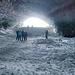 La grotte, passage optionnel au pied du glacier