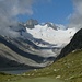 ... mit Einblick in den Gletscherzustieg zur Oberaarjochhütte - verbunden mit Erinnerungen an die denkwürdige Tour aufs [https://www.hikr.org/tour/post40731.html Oberaarhorn]