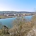 Am Aussichtsplatz oberhalb des Schutzfelsens schaut man hinunter ins Donautal.