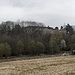 Praterie nella Valle del Boia sullo sfondo in vista del Castello di Jerago.