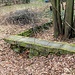 Einstiger Bahnhof Großcotta am Bahn-km 8,2, Brücklein am Rande der Böschung