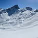 Einsame Spur im jungfräulichen Weiss