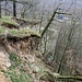 Erosion der Deckschicht über einer tieferen Steinbruchebene