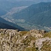 Blick zum Ausgangspunkt Claro und ins ausgedehnte Stadtgebiet von Bellinzona.