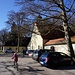 vorbei am Waldfriedhof