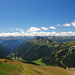 Im Vordergrund in der Bildmitte der Rotenkogel, rechts der Blauspitz