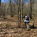 ... e apre le danze indicando la via