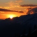 Magische Stimmung mit den letzten Sonnenstrahlen der untergehenden Sonne auf den Bortelhütten (2107m).