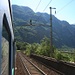 Sonne, blauer Himmel und grüne Berge: Die Fahrt durch das Val Divedro ist traumhaft.