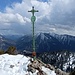 Am Gipfelkreuz des Klausenbergs