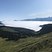 ein mächtiges Nebelmeer zieht sich vom Mittelland weit ins Sarnerland hinein