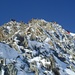 Gipfelabstieg auf dem Grat mit guten Sicherungsmöglichkeiten