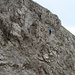 Abstieg in der riesigen Schuttflanke unterhalb des Nordgrats des Ochsenkopfs 