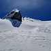 Der Gipfelhang des Piz Turba - der letzte Teil unterm Grat ist die Schlüsselstelle der Tour (Foto in der Abfahrt gemacht)