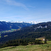 Blick in die verschneiten Alpen von Ahoren / Samstageren