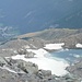 Im Abstieg zur Biwakhütte sieht man Ollomont.
