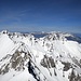 Blick auf dem Gipfel in Richtung Pizol und Churfisten.