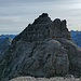 Vom Westgipfel schaut der Hauptgipfel der Kuglaspitze sehr abweisend aus