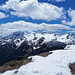 Gipfelkreuz vor der Kette Poncione di Tremorgio - Pizzo del Corno