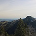 hinten der Chiemsee